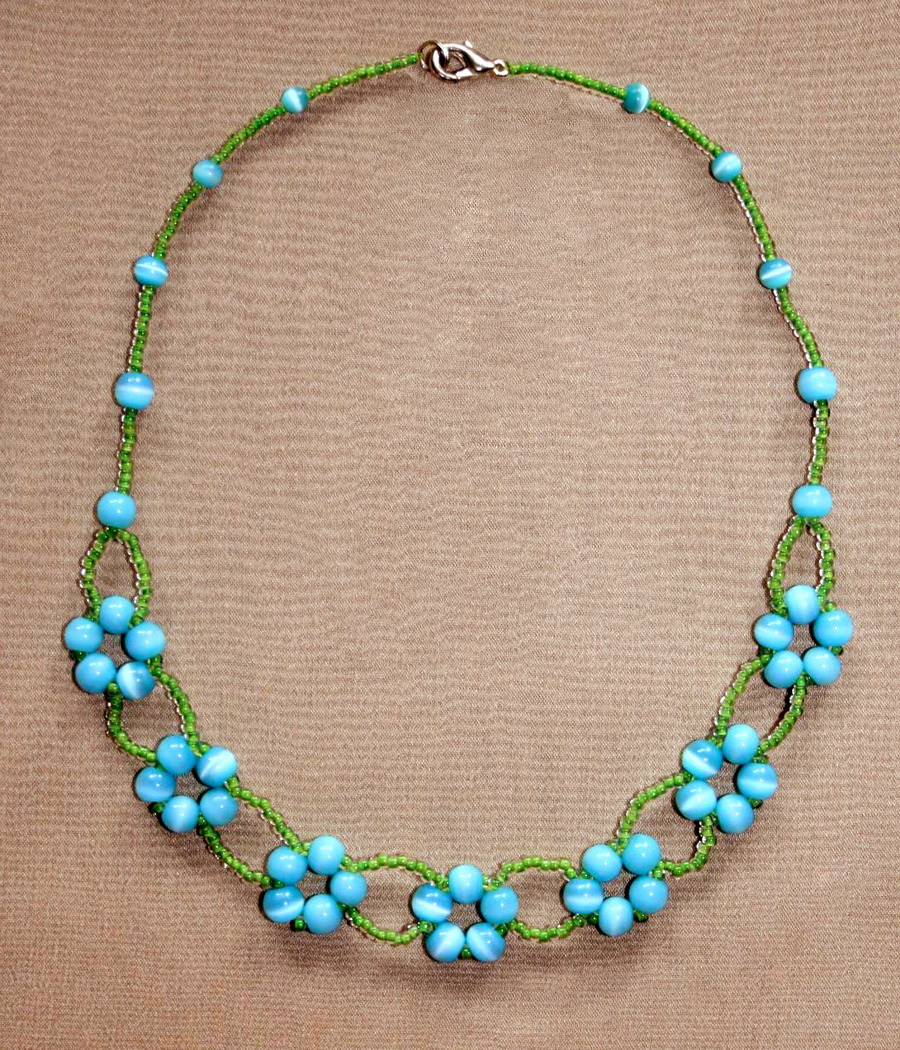 Free pattern for beaded necklace Blue Flowers Beads Magic