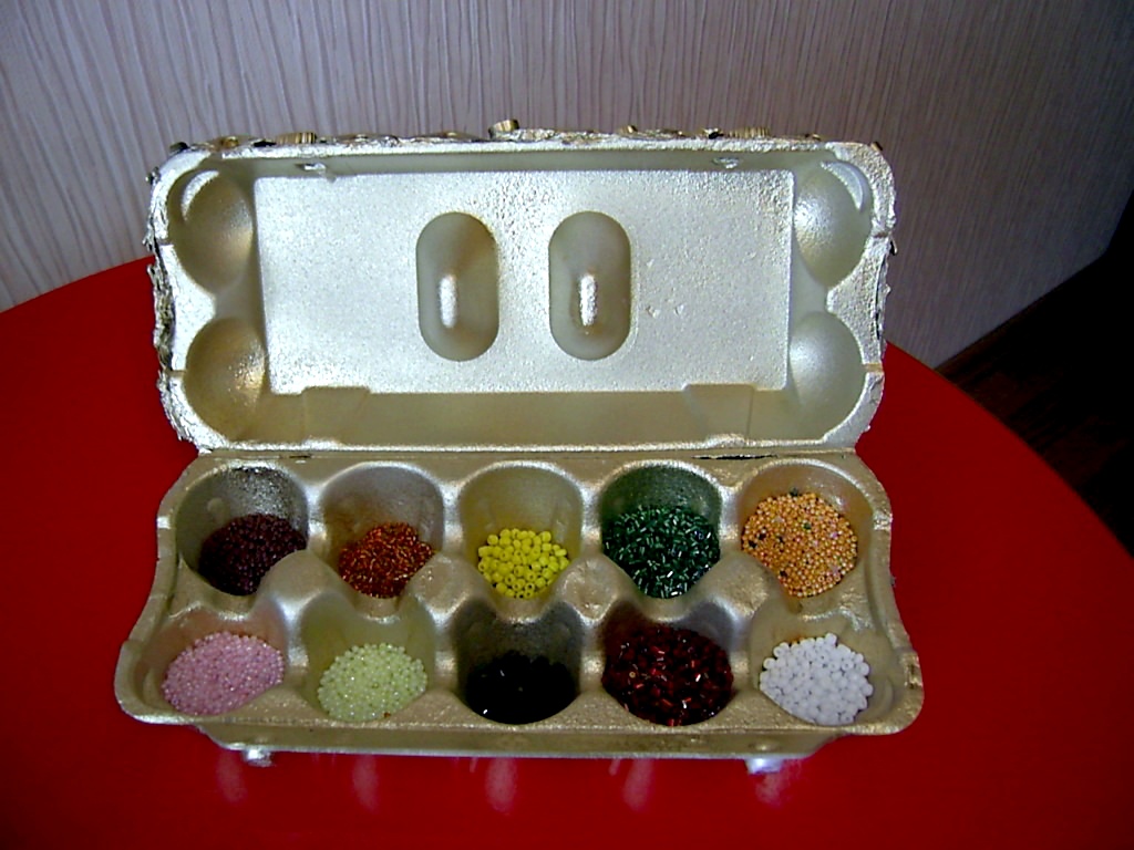 hand-made beads box