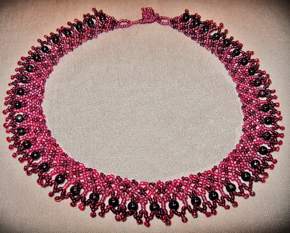 Free pattern for beaded necklace Sweet Berry | Beads Magic