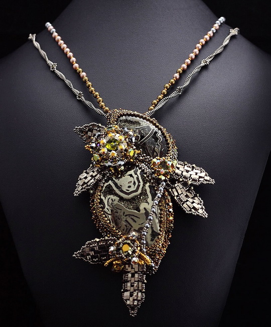 Amazing beaded jewelry by Pikapolina | Beads Magic
