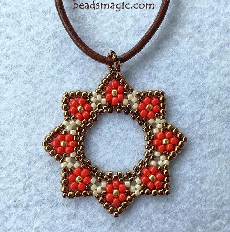 Free pattern for pendant Stella.
Find the pattern in our Highlights ⬆️⬆️⬆️